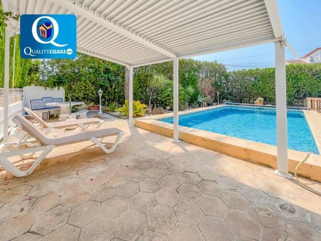 Chalet en venta en Calpe, La Vallesa photo 0