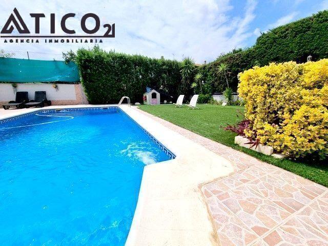 Adosada en venta en Badajoz, Urbanización Guadiana photo 0