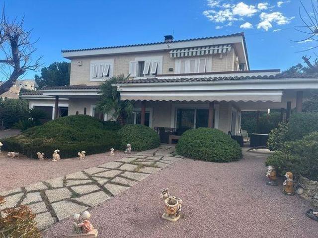 Chalet en venta en Petrer, Comunidad valenciana photo 0