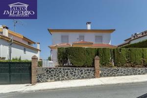 Casa en venta en Peligros, Monteluz photo 0