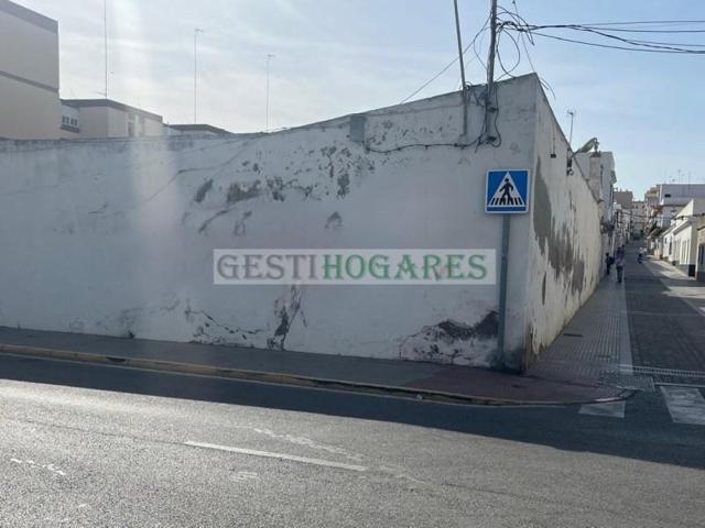 Chalet en venta en San Fernando photo 0