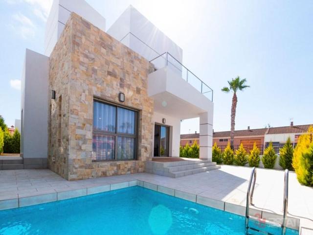 Chalet en venta en Los Alcázares photo 0