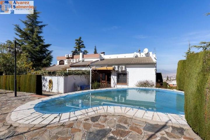 Chalet en venta en Monachil, COLINAS BERMEJAS photo 0