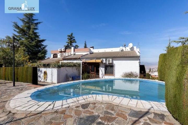 Chalet en venta en Monachil, COLINAS BERMEJAS photo 0