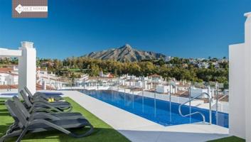 Piso en venta en Marbella, Nueva Andalucia photo 0