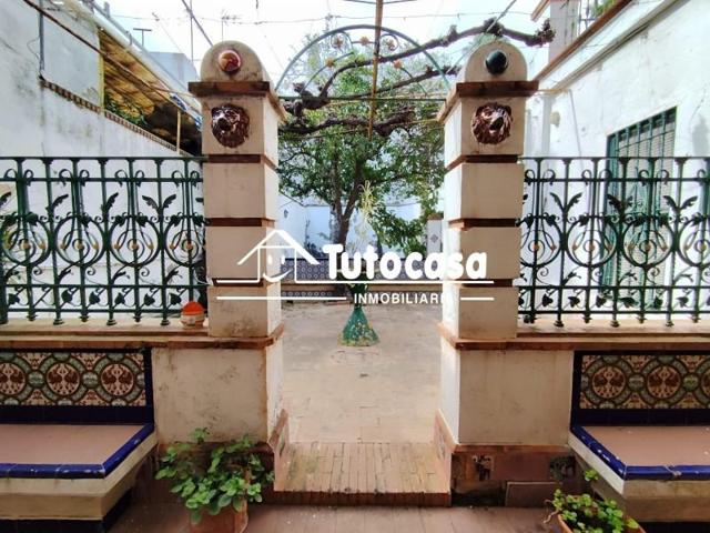 Casa en venta en Dos Hermanas, Centro - Doña Mercedes photo 0