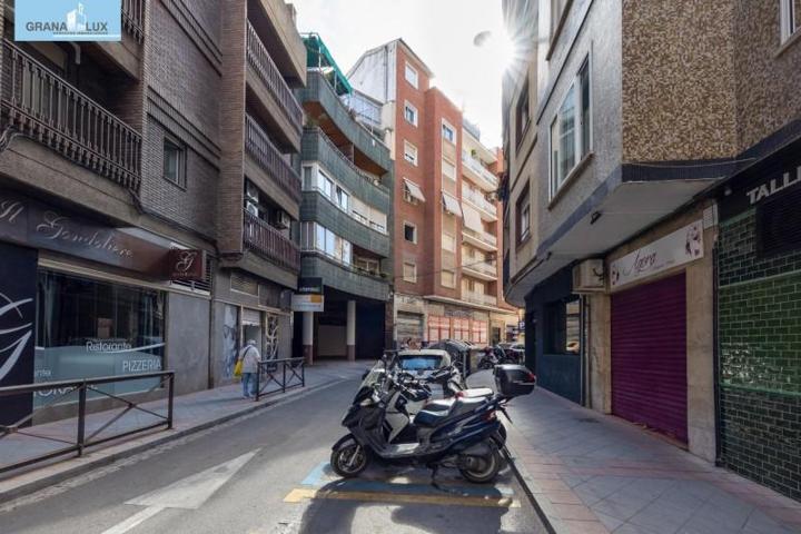 Duplex en venta en Granada, Centro photo 0