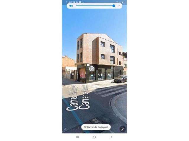 Edificio en venta en Sabadell photo 0