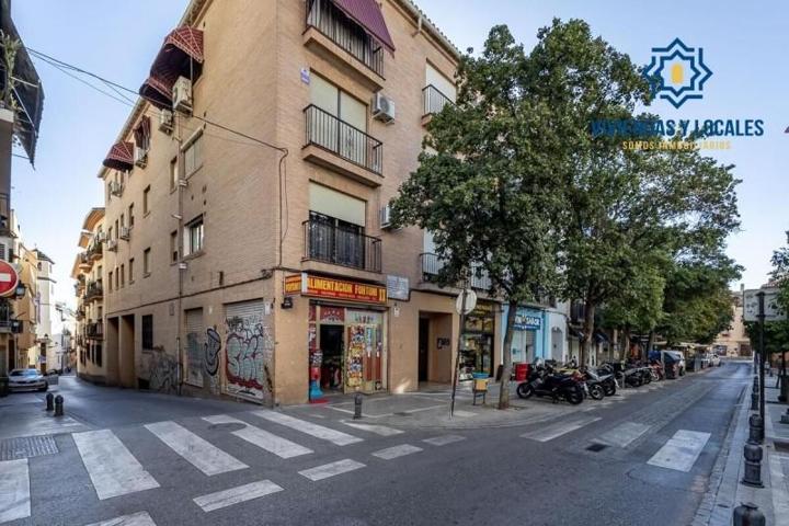 Piso en venta en Granada, Molinos - Santiago photo 0