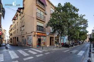 Piso en venta en Granada, Molinos - Santiago photo 0