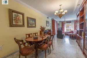 Piso en venta en Granada, Constitucion photo 0