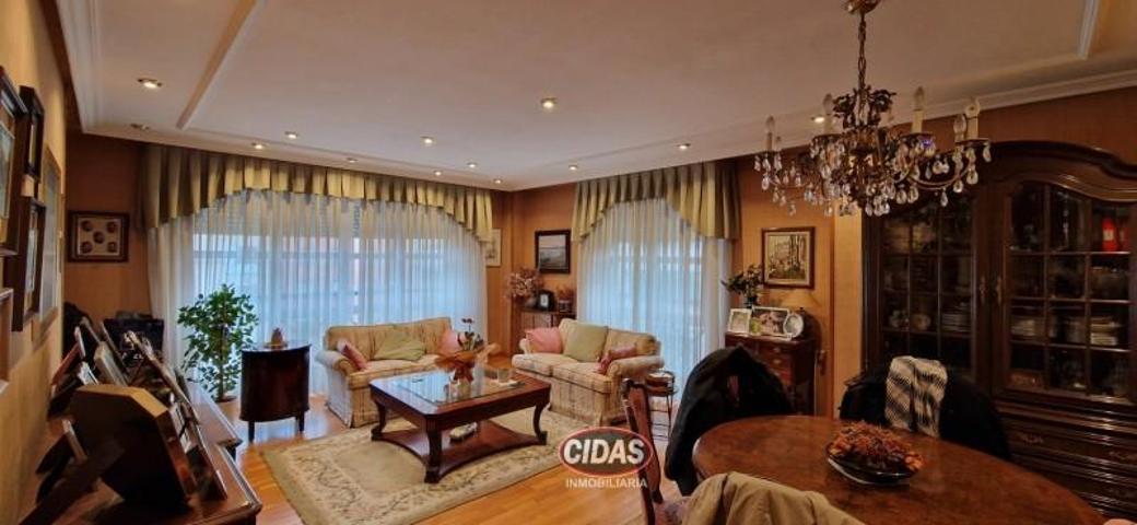 Piso en venta en Oviedo, Oviedo photo 0