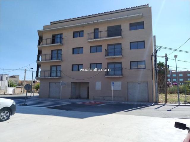 Edificio en venta en Deltebre, Urbanizacion la cava photo 0