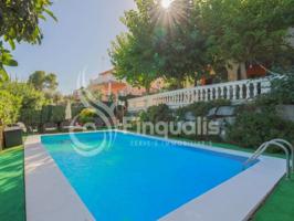 Casa en venta en Cànoves i Samalús photo 0