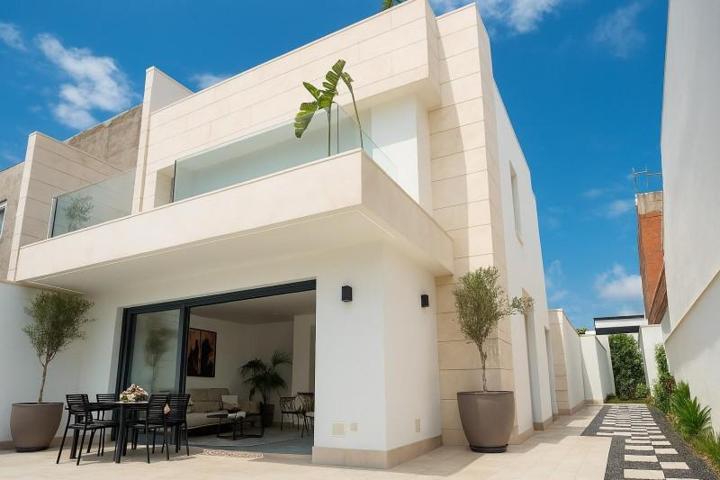 Chalet en venta en San Pedro del Pinatar, San Pedro del Pinatar photo 0