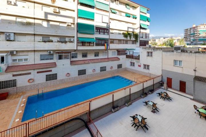 Piso en venta en Granada, Jardin de la reina photo 0