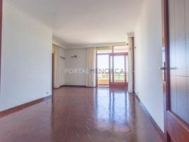 Piso en venta en Mahón-Maó photo 0