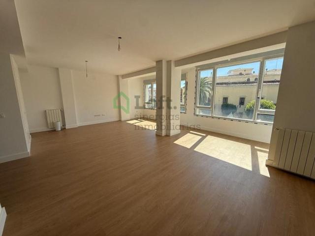 Piso en venta en Badajoz photo 0