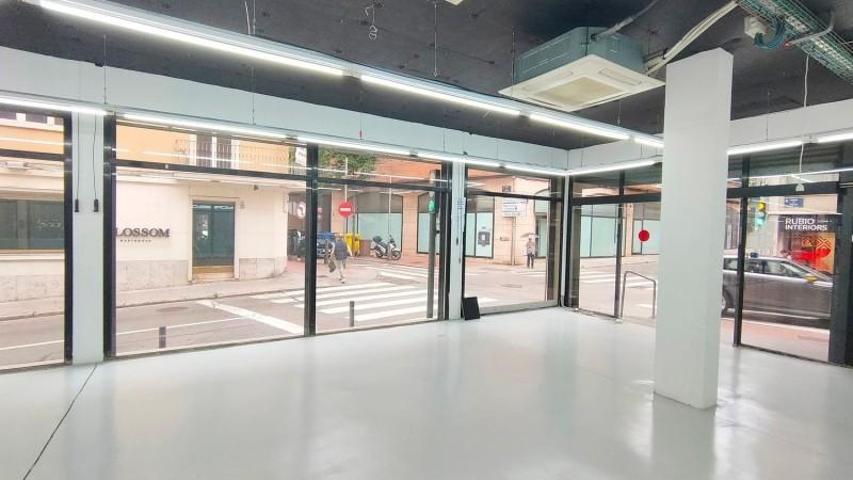 Local comercial en venta en Terrassa, Ca N\'Aurell photo 0