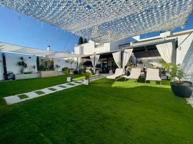 Adosada en venta en Chiclana de la Frontera, El campito photo 0