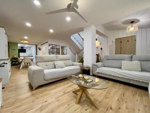 Adosada en venta en Chiclana de la Frontera, El campito photo 0