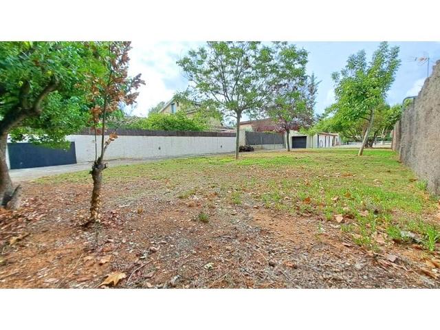 Terreno en venta en Sant Cugat del Vallès photo 0