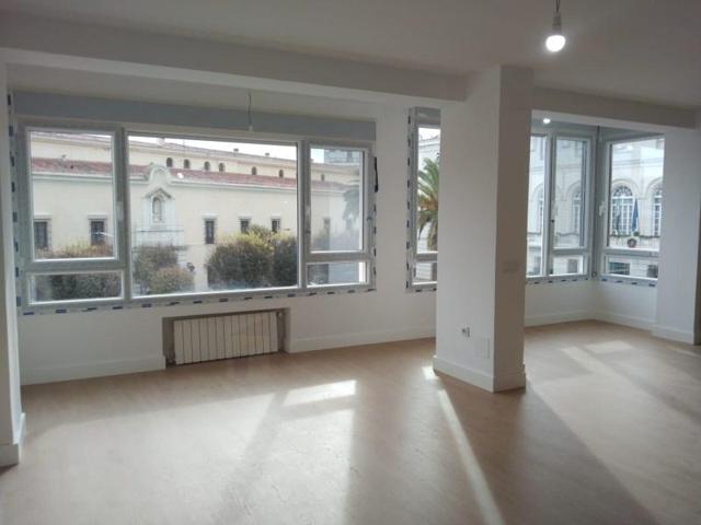 Piso en venta en Badajoz photo 0