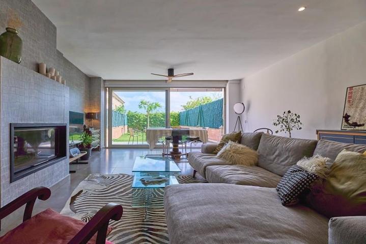 Adosada en venta en Moncada, Barrio de las torres photo 0