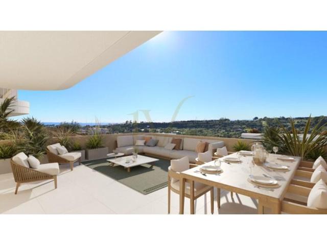 Apartamento en venta en Estepona photo 0