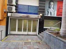 Local comercial en venta en Arona, Los Cristianos photo 0