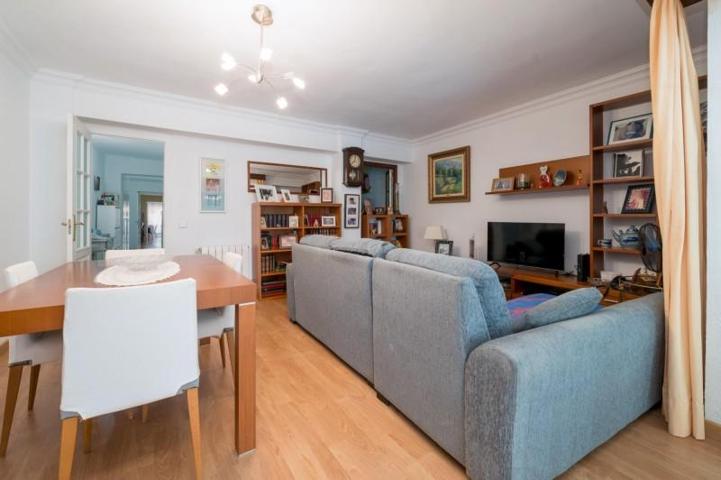 Piso en venta en Llucmajor, SArenal photo 0