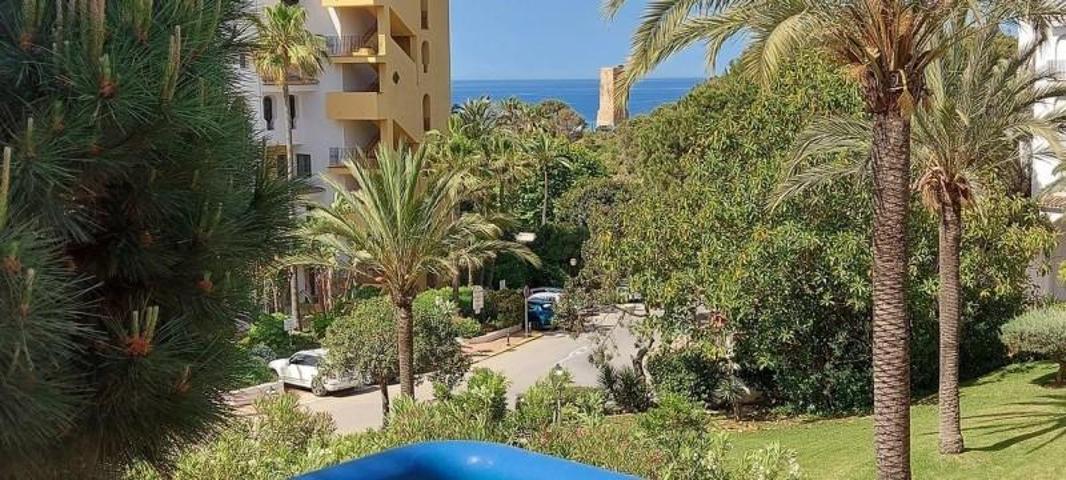 Aticos en venta en Marbella, Cabopino photo 0