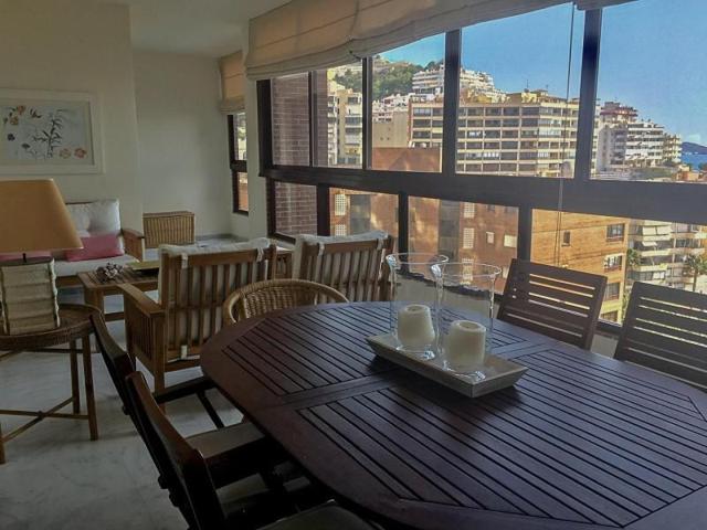 Apartamento en venta en Benidorm, Cala de Finestrat photo 0