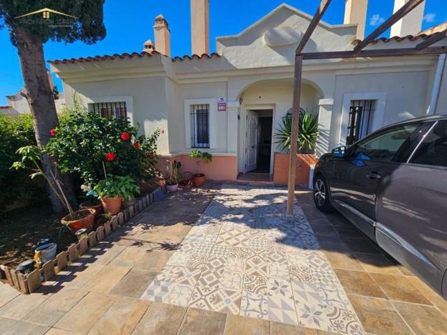 Adosada en venta en Rincón de la Victoria, Añoreta Golf photo 0