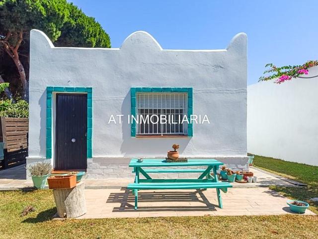 Casa con terreno en venta en Barbate photo 0