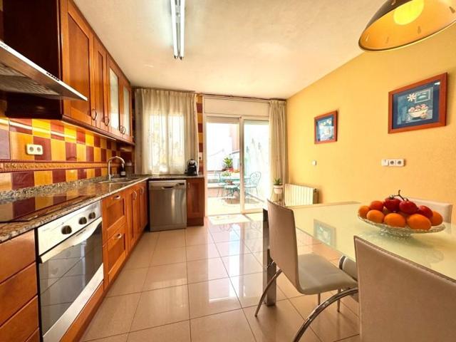 Adosada en venta en Sabadell, Gracia photo 0