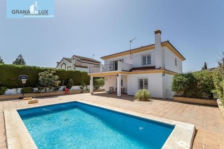 Casa en venta en Peligros, Monteluz photo 0