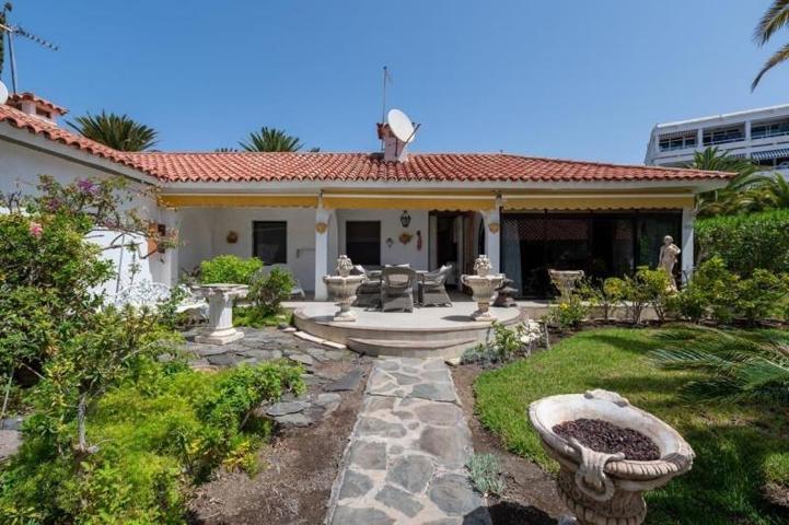 Bungalow en venta en San Bartolomé de Tirajana, Playa del Inglés photo 0