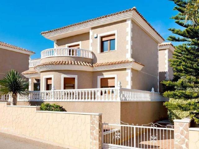 Chalet en venta en Torrevieja, Los Balcones - Los Altos del Edén photo 0