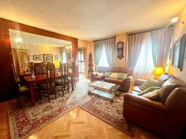 Piso en venta en Madrid, San blas photo 0