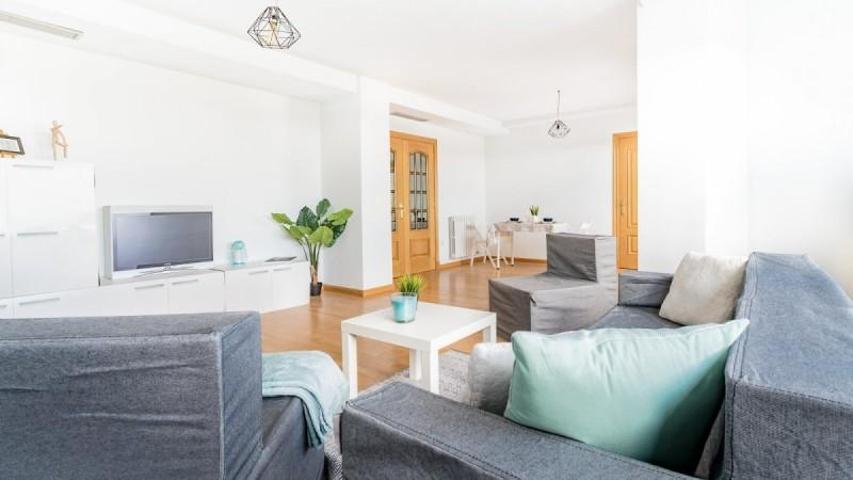 Aticos en venta en Zaragoza, Romareda photo 0