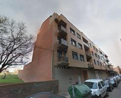 Local comercial en venta en León, Universidad photo 0