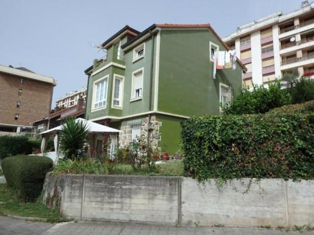 Casa en venta en Santander photo 0