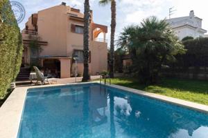 Chalet en venta en Torrent, Avd. Alta-Auditorio photo 0