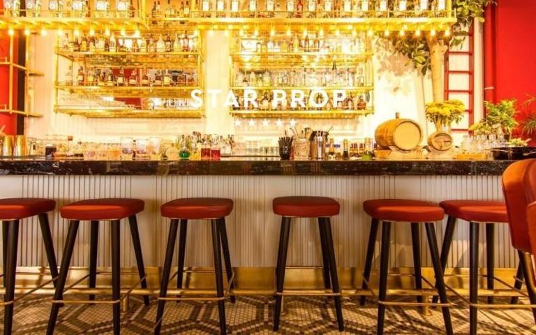 Local comercial en venta en Llançà photo 0