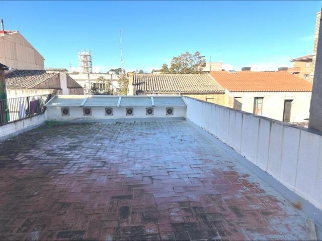 Edificio en venta en Rubí, Centre photo 0