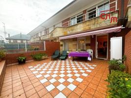 Casa en venta en Laredo, Laredo photo 0