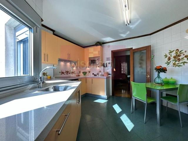 Piso en venta en Lugo, Centro photo 0