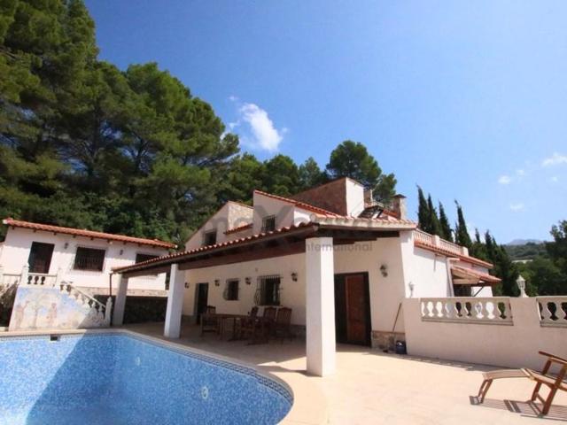 Casa con terreno en venta en Bolulla photo 0