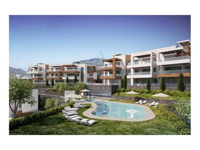 Apartamento en venta en Fuengirola photo 0